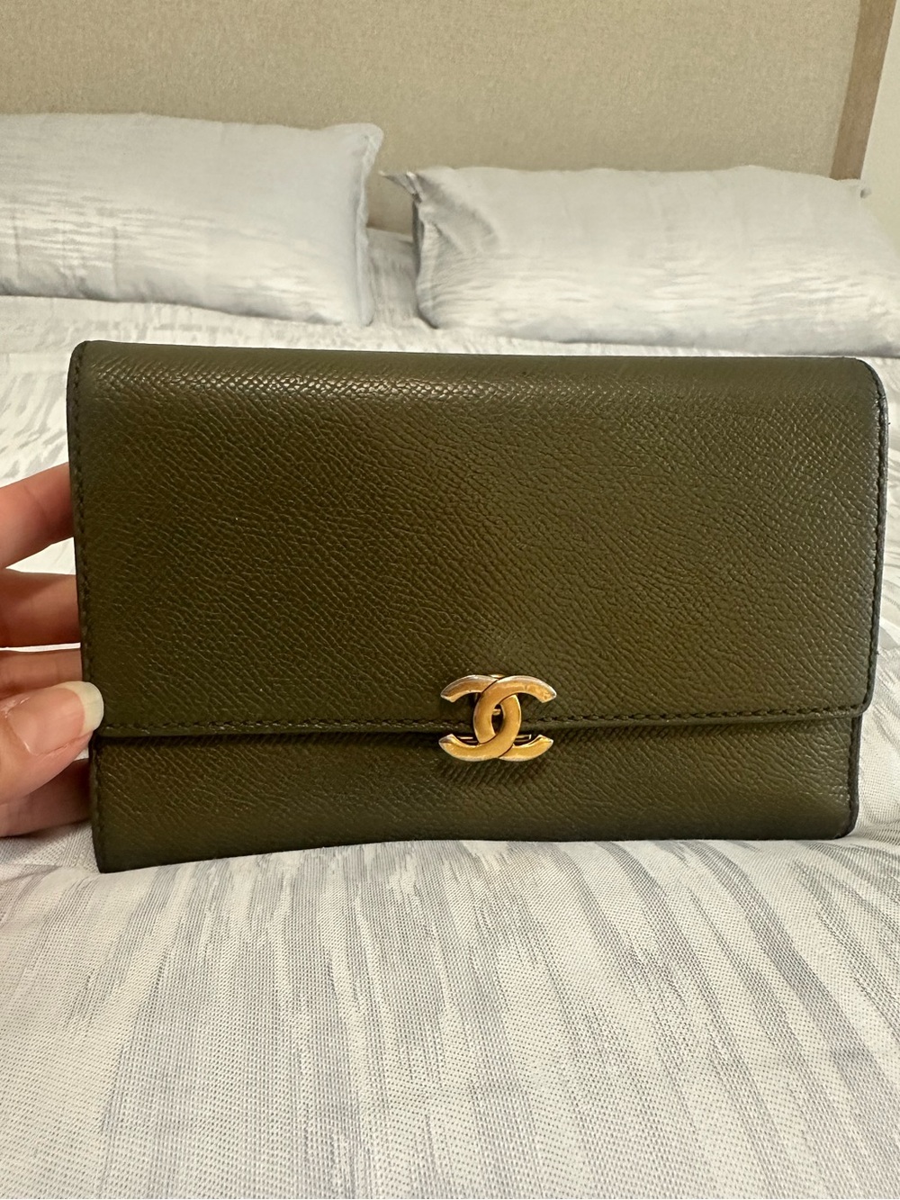 Chanel Vintage Olive Green Leather Wallet with Gold CC Logo